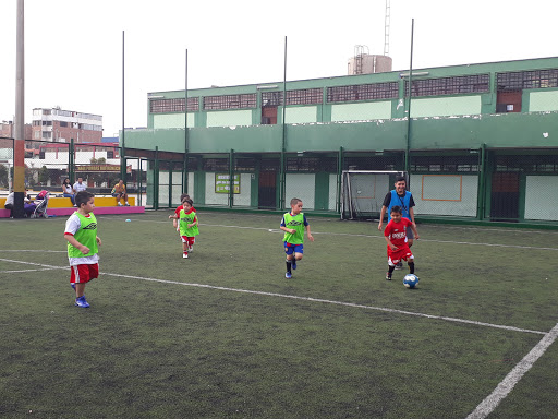 Academia De Fútbol DIEKA - Sede Callao