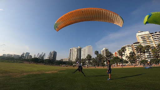 INFINITY Escuela de Parapente Lima