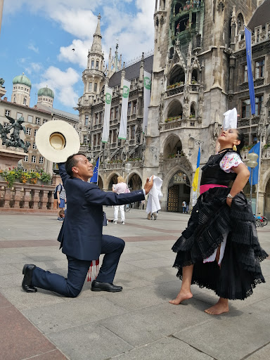 Bailando Libre Marinera